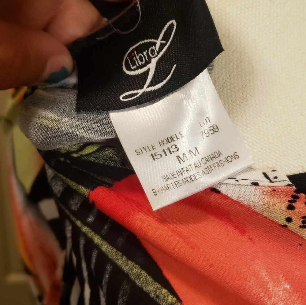 Libra Colorful Printed Top - Picture 3 of 9